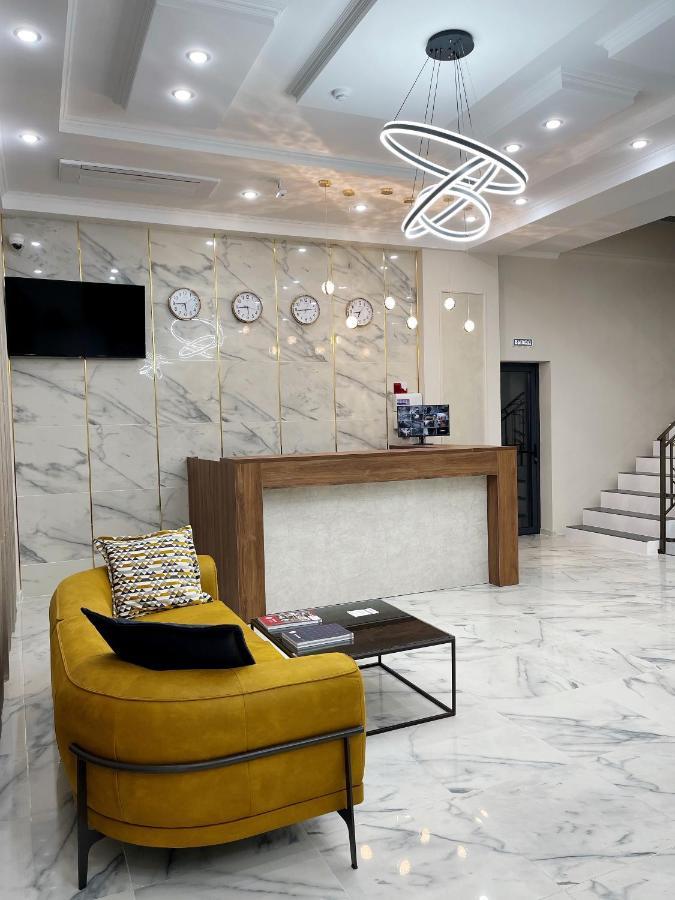 Hotel Nova Bishkek Esterno foto